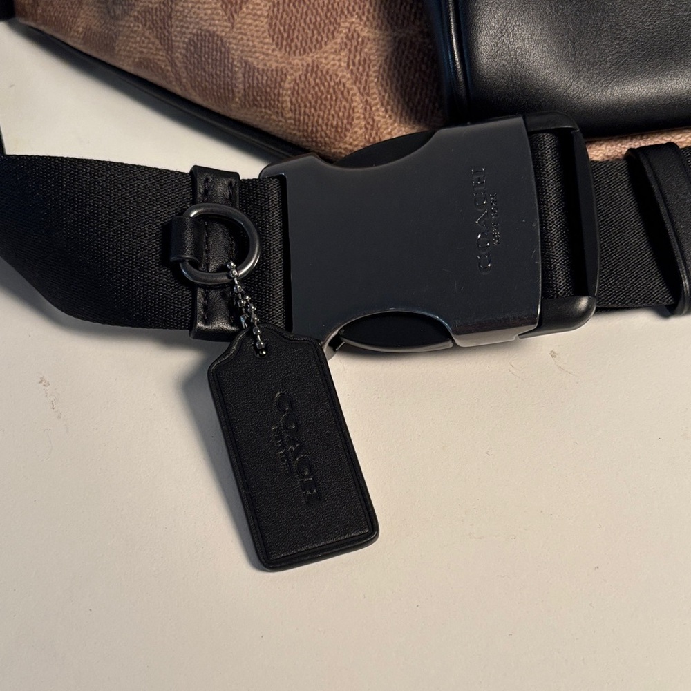 Coach Racer Belt Bag in Signature Canvas and Leather - Picture 3 of 9